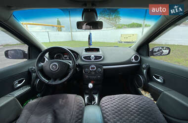 Хэтчбек Renault Clio 2007 в 
