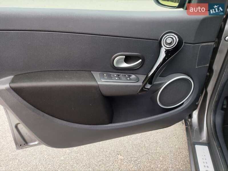 Універсал Renault Clio 2012 в Переяславі