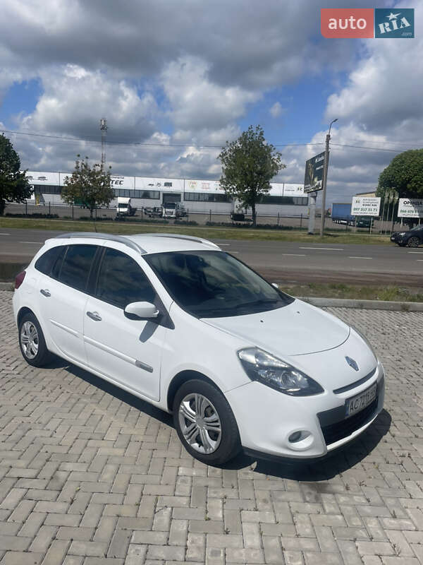 Хетчбек Renault Clio 2012 в 