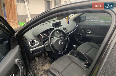 Хэтчбек Renault Clio 2009 в Надворной