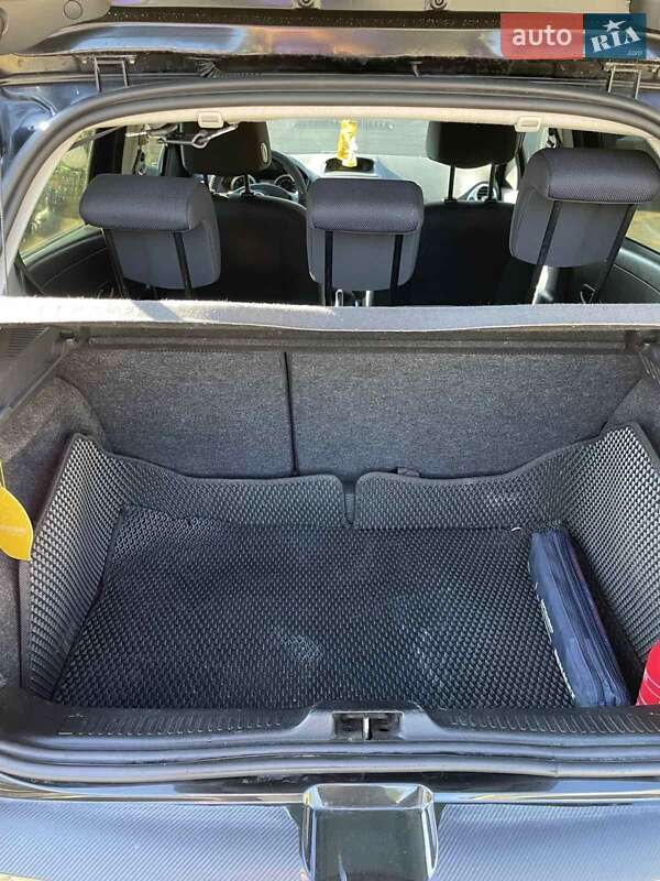 Седан Renault Clio 2007 в Тернополе