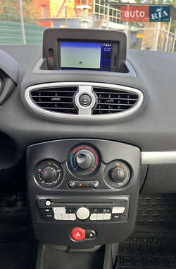 Универсал Renault Clio 2010 в 
