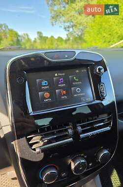 Хэтчбек Renault Clio 2013 в 