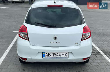 Хэтчбек Renault Clio 2011 в 