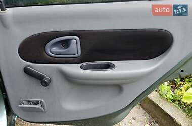Седан Renault Clio 2007 в 