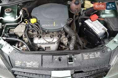 Седан Renault Clio 2007 в 