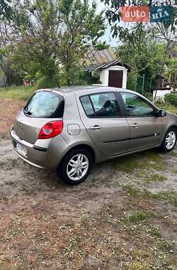 Хэтчбек Renault Clio 2008 в 