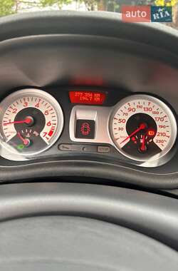 Хэтчбек Renault Clio 2008 в 