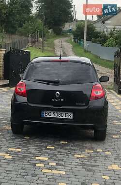 Седан Renault Clio 2007 в 