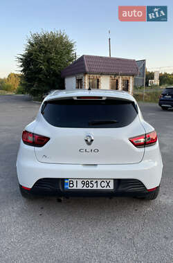 Хетчбек Renault Clio 2015 в 