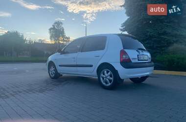 Хэтчбек Renault Clio 2005 в 