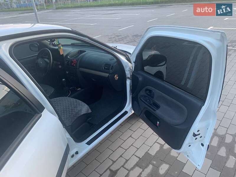 Хетчбек Renault Clio 2005 в Вінниці