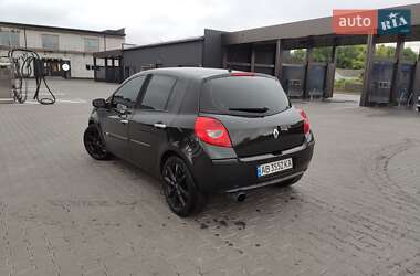 Хэтчбек Renault Clio 2007 в 
