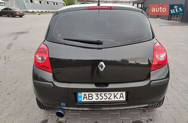 Хэтчбек Renault Clio 2007 в 