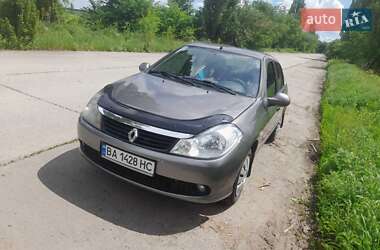 Седан Renault Clio 2010 в 