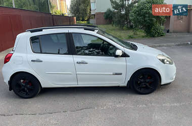 Хетчбек Renault Clio 2011 в 