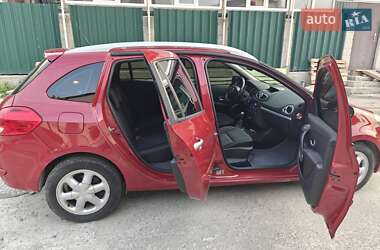 Универсал Renault Clio 2010 в 
