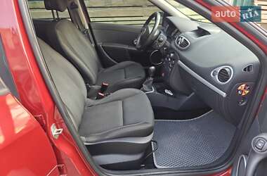 Универсал Renault Clio 2010 в 