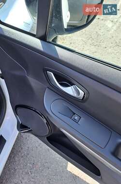 Универсал Renault Clio 2015 в 