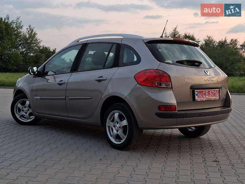 Універсал Renault Clio 2011 в Калуші