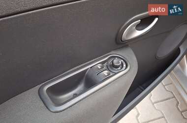 Универсал Renault Clio 2011 в 