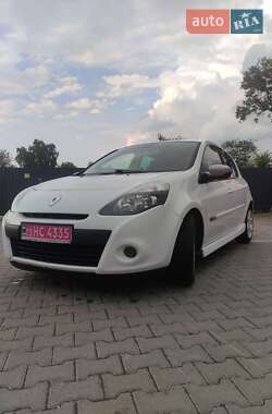 Хэтчбек Renault Clio 2011 в 