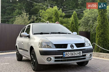 Седан Renault Clio 2005 в 