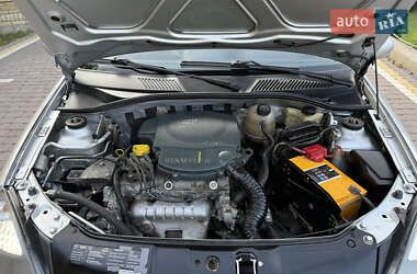 Седан Renault Clio 2005 в 