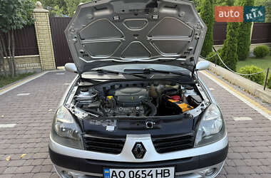 Седан Renault Clio 2005 в 