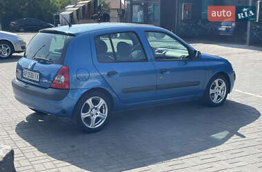 Хэтчбек Renault Clio 2001 в 