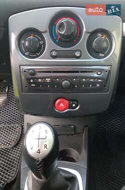 Универсал Renault Clio 2012 в 