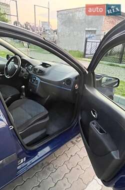 Хэтчбек Renault Clio 2008 в 