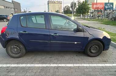 Хэтчбек Renault Clio 2008 в 