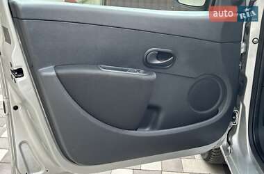 Хэтчбек Renault Clio 2008 в 