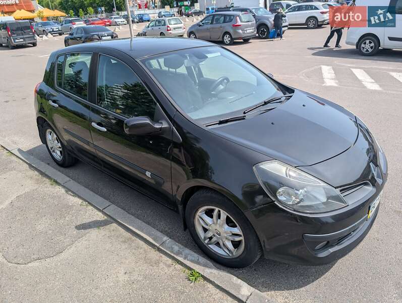 Хэтчбек Renault Clio 2008 в Львове фото 12 Хэтчбек Renault Clio 2008 в Львове