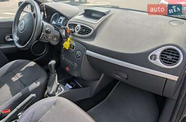 Хэтчбек Renault Clio 2008 в 
