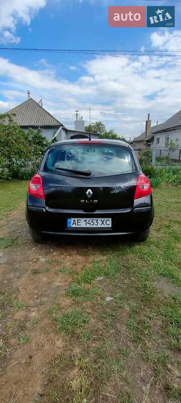 Хэтчбек Renault Clio 2008 в Синельниково