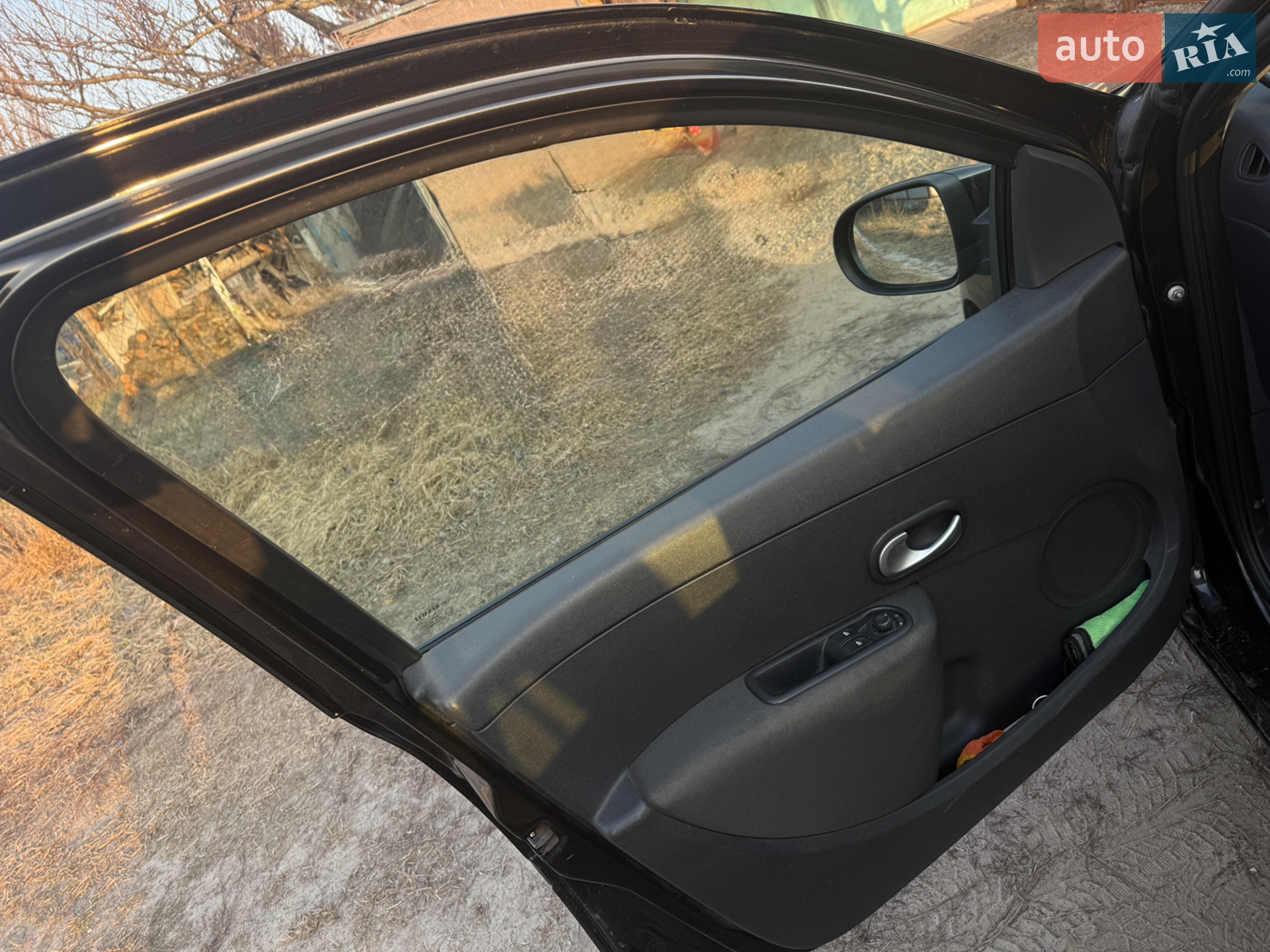 2011 Renault Clio - мініатюра 11