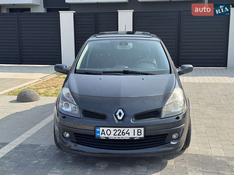 Хэтчбек Renault Clio 2009 в Ужгороде фото 8 Хэтчбек Renault Clio 2009 в Ужгороде