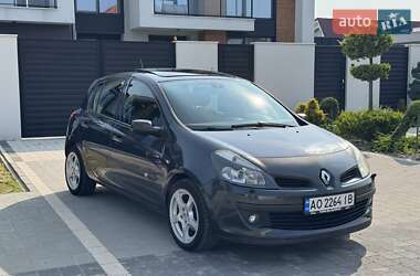 Хэтчбек Renault Clio 2009 в Ужгороде