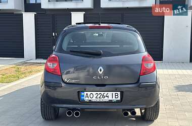 Хэтчбек Renault Clio 2009 в 
