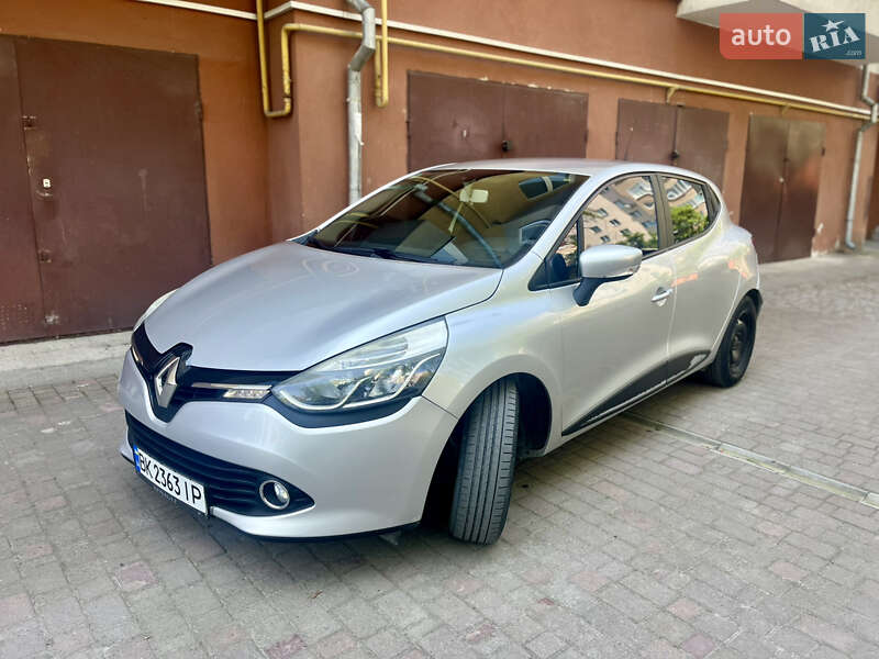Хэтчбек Renault Clio 2013 в Ивано-Франковске