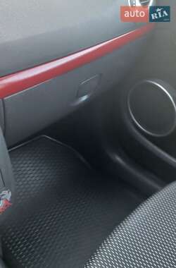 Хэтчбек Renault Clio 2008 в 