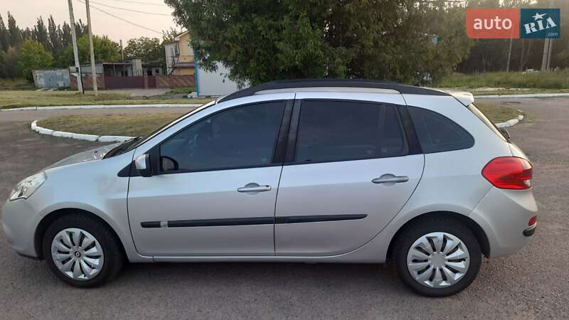 Универсал Renault Clio 2010 в Ровно