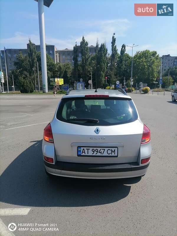Универсал Renault Clio 2009 в Ивано-Франковске
