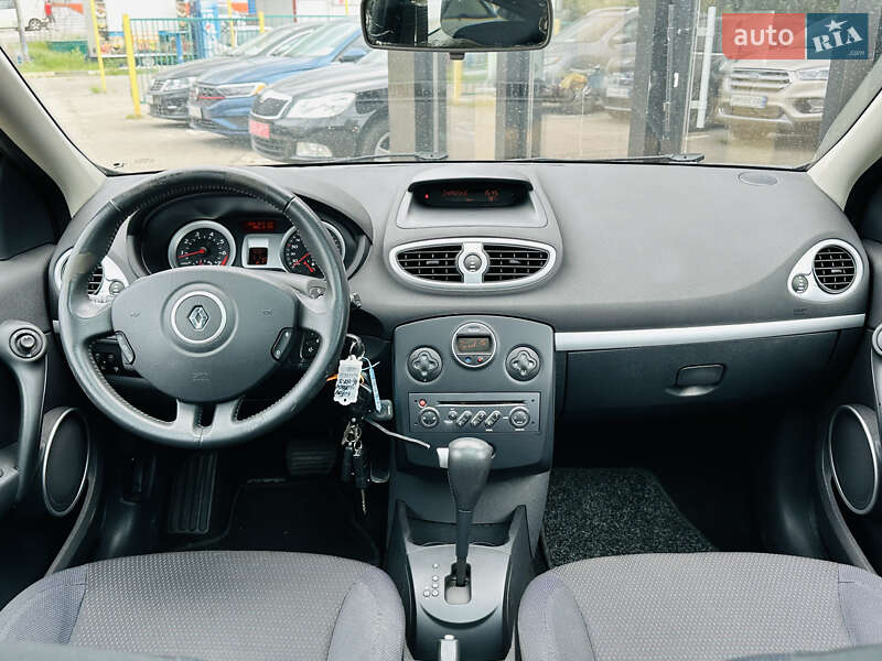 Хэтчбек Renault Clio 2006 в Харькове