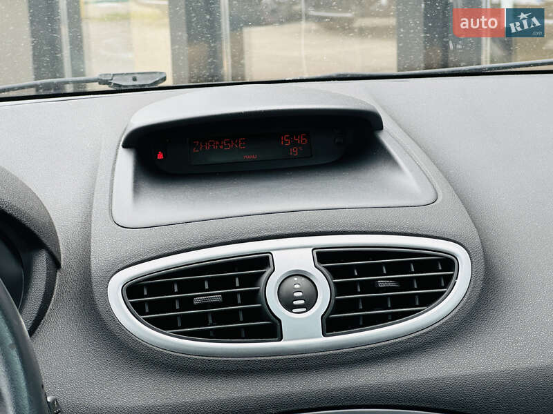 Хэтчбек Renault Clio 2006 в Харькове