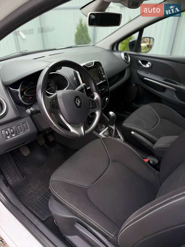 Универсал Renault Clio 2015 в Ровно