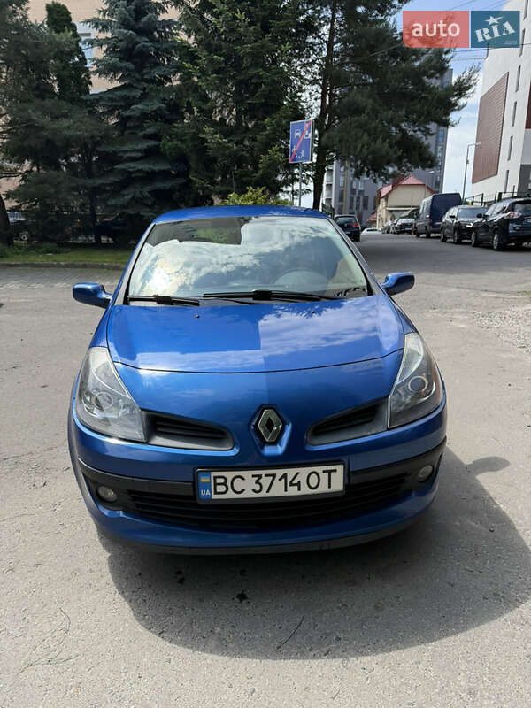 Хэтчбек Renault Clio 2008 в Львове