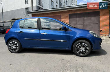 Хэтчбек Renault Clio 2008 в 